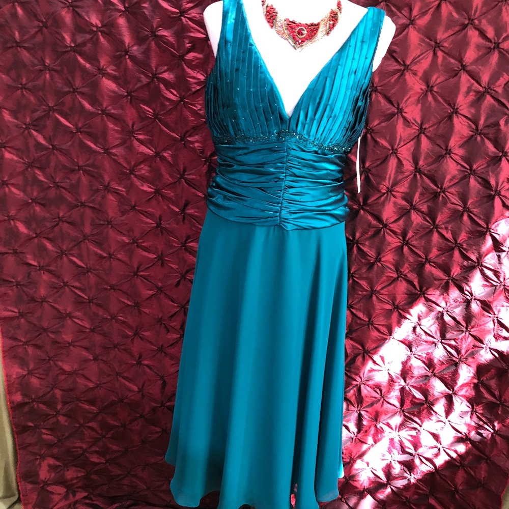 NWT📌 JS Boutique Stunning Prom Bridesmaid Dress